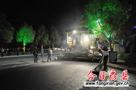 縣交通局 晝夜奮戰 快速推進西河廣場至北門河橋路面建設