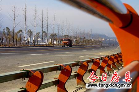 縣城至軍店一級路一期工程全線通車