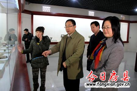 朱光洪專題調研教育文體工作