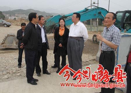 牢固樹立為民服務(wù)理念 推動(dòng)經(jīng)濟(jì)社會(huì)跨越發(fā)展