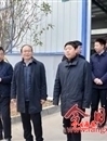全市經(jīng)濟(jì)工作暨農(nóng)村工作會(huì)議與會(huì)人員來房縣參觀考察