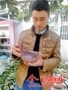 房縣小伙好手藝 石頭花盆銷全國