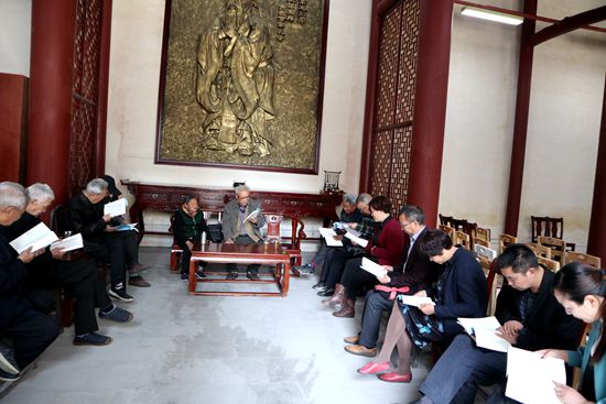 陳勞生來房講授《詩詞楹聯(lián)的寫作》
