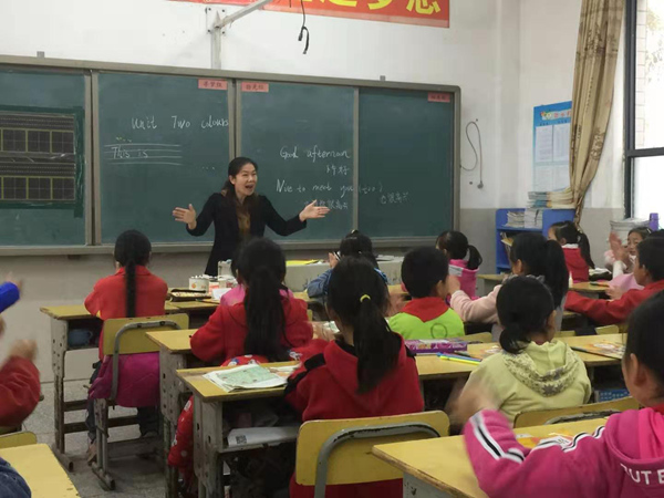 縣教研室對沙河鄉明德小學開展教學視導活動