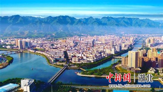 中新網：“詩祖故里”房縣打響“詩經、黃酒、野人”三張名片