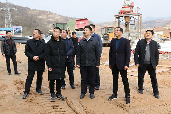 紀道清到循環經濟產業園建設現場辦公