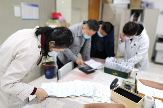 省醫療保障局來房調研醫療保障脫貧攻堅和市級統籌工作
