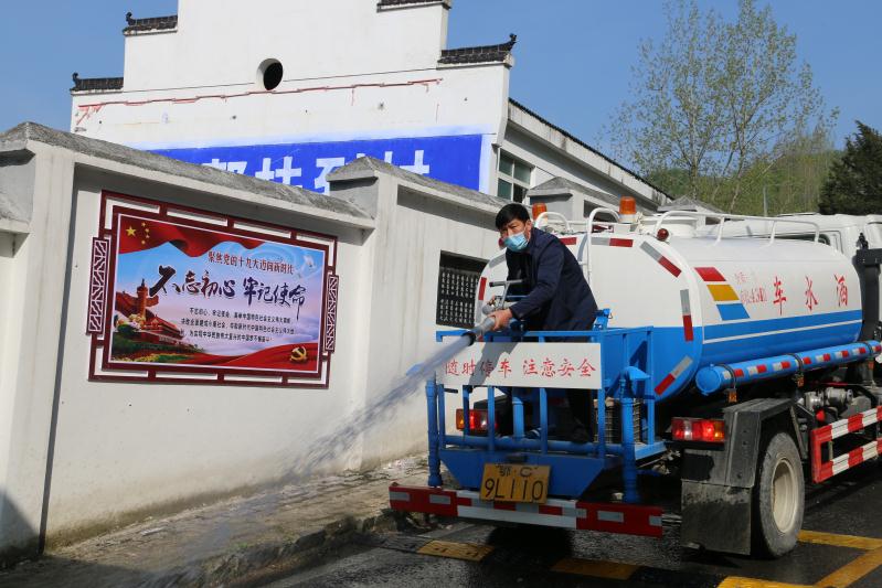 尹吉甫鎮：全力創建“四好農村路示范鎮”