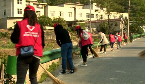 城關鎮：全面推進愛國衛生運動