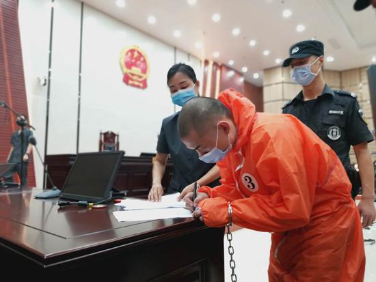 房縣法院審執聯動：打擊黑惡犯罪??優化營商環境