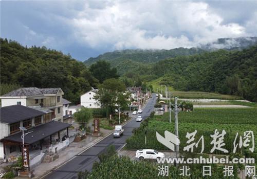 野人谷鎮三座庵村：“以旅促農”打造46家農家樂