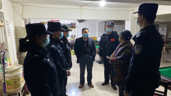 城關(guān)鎮(zhèn)開展人員密集場所疫情防控檢查行動(dòng)