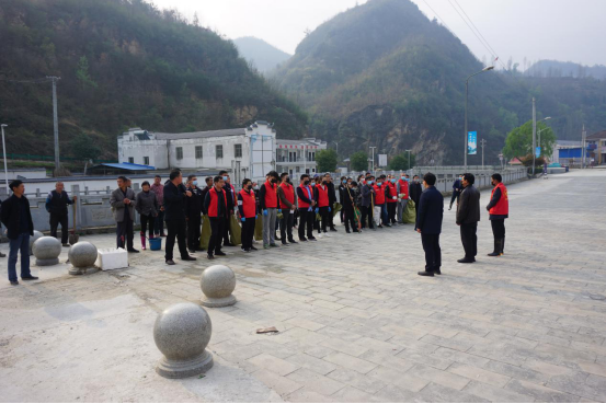 消滅病毒清潔家園，打掃干凈屋子迎佳節