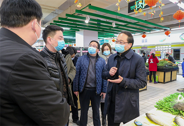 蔡賢忠到城區部分商超物流企業檢查疫情防控工作