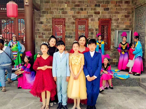 縣東城小學：對口支教 讓音樂之花在大山中盛開