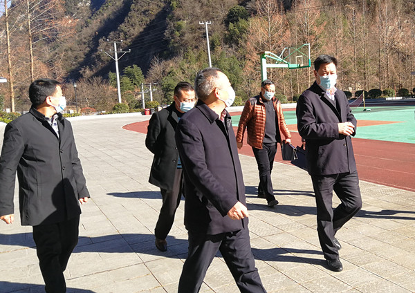 省學校后勤辦調研我縣教育局鄉村振興工作和中小學校后勤服務保障工作