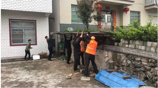 化龍堰鎮：向違建“亮劍”，為文明護航