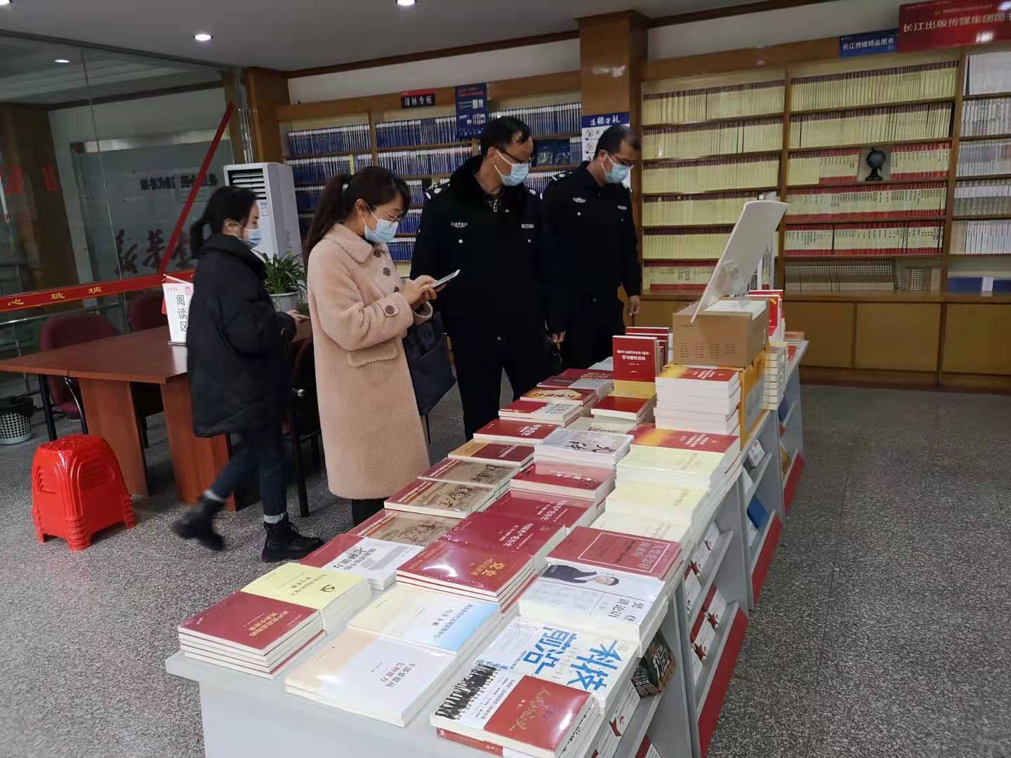 縣文旅市場綜合執(zhí)法大隊：開展“兩會”期間文旅市場意識形態(tài)領域專項檢查