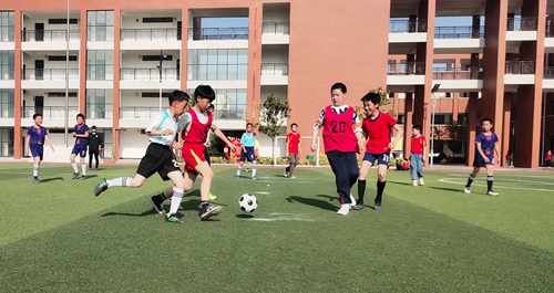 房縣天明小學:舉辦首屆“天明杯”足球節(jié)