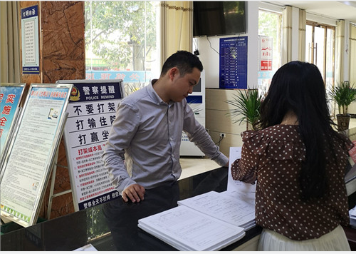 用干部“辛苦指數”換取群眾“幸福指數” ——城關鎮“五一”假期踐行“我為群眾辦實事”紀實