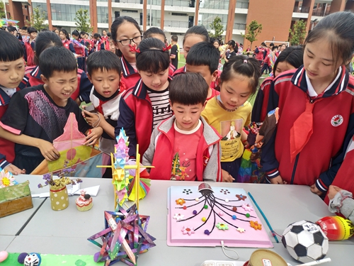 房縣天明小學舉行勞動教育成果展