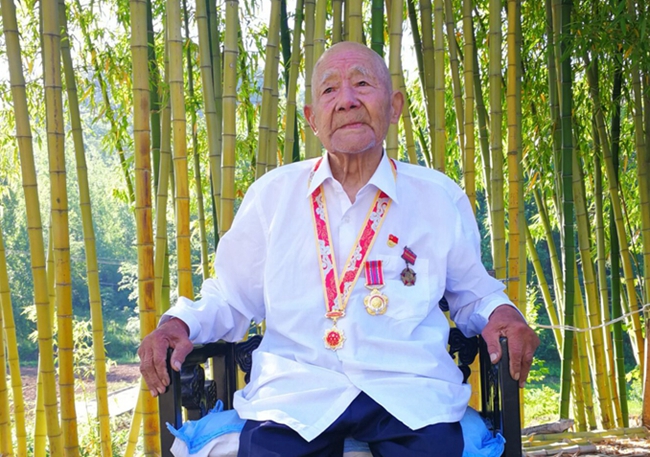 【尋訪房縣英?！吭S大和：激戰上甘嶺他是“喀秋莎的眼睛”