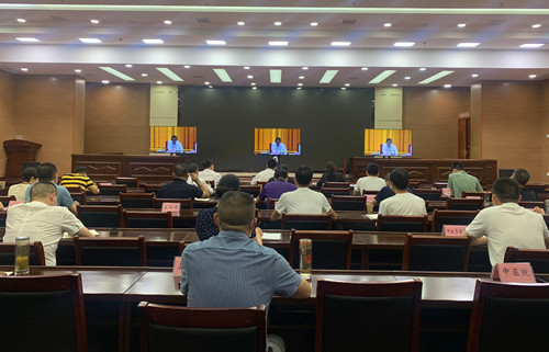 紀道清在收看全市疫情防控視頻會后強調：立即行動 全面布防 嚴格落實疫情防控措施