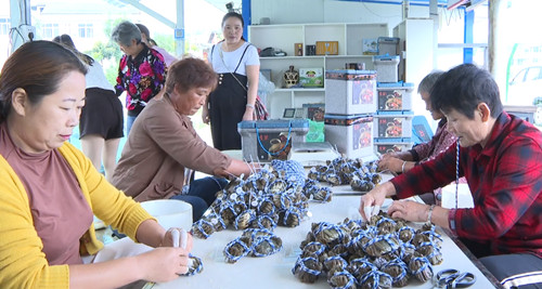 “蟹”逅大豐收  蟹農樂開花