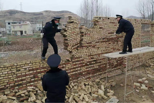 縣城管執(zhí)法局：全力做好春節(jié)期間控違拆違工作