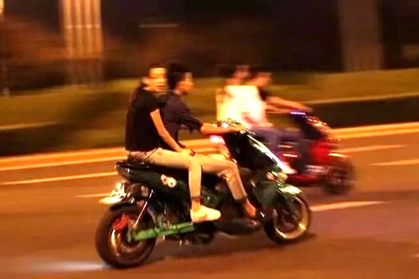 重拳出擊！房縣交警嚴查摩托車“炸街”違法行為