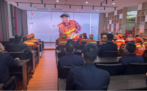 房縣城管：開展“弘揚工匠精神 創文建新功”  教育實踐活動