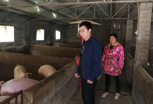 豬館鄭昌林：因為“淋過雨”，所以想給別人“撐把傘”