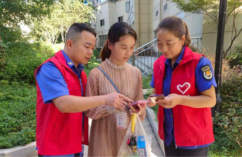 縣城管執(zhí)法局積極行動做好群眾安全感測評宣傳