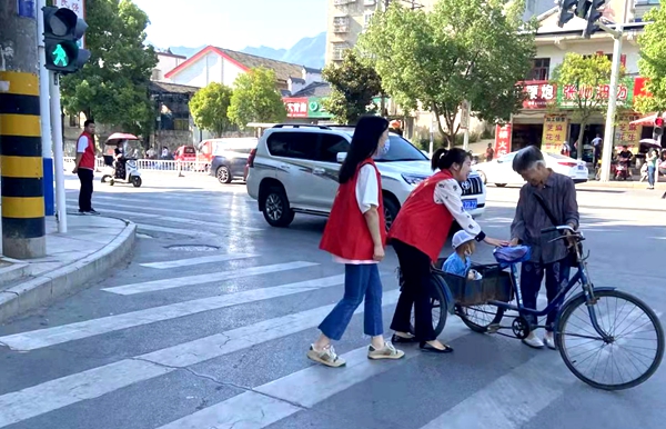 政府辦：開(kāi)展文明勸導(dǎo)志愿服務(wù)
