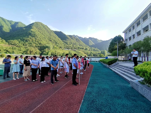 尹吉甫鎮召開第一屆“艾運動”杯運動會