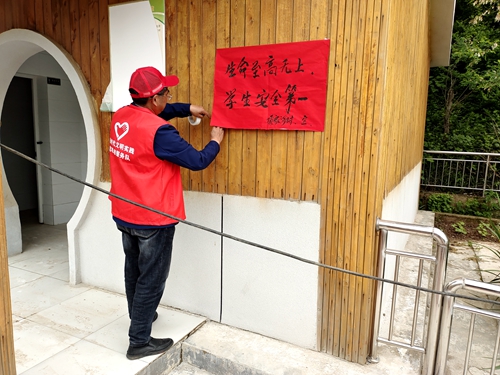 房縣煙草局：“五個圍繞”扎實開展駐村幫扶工作