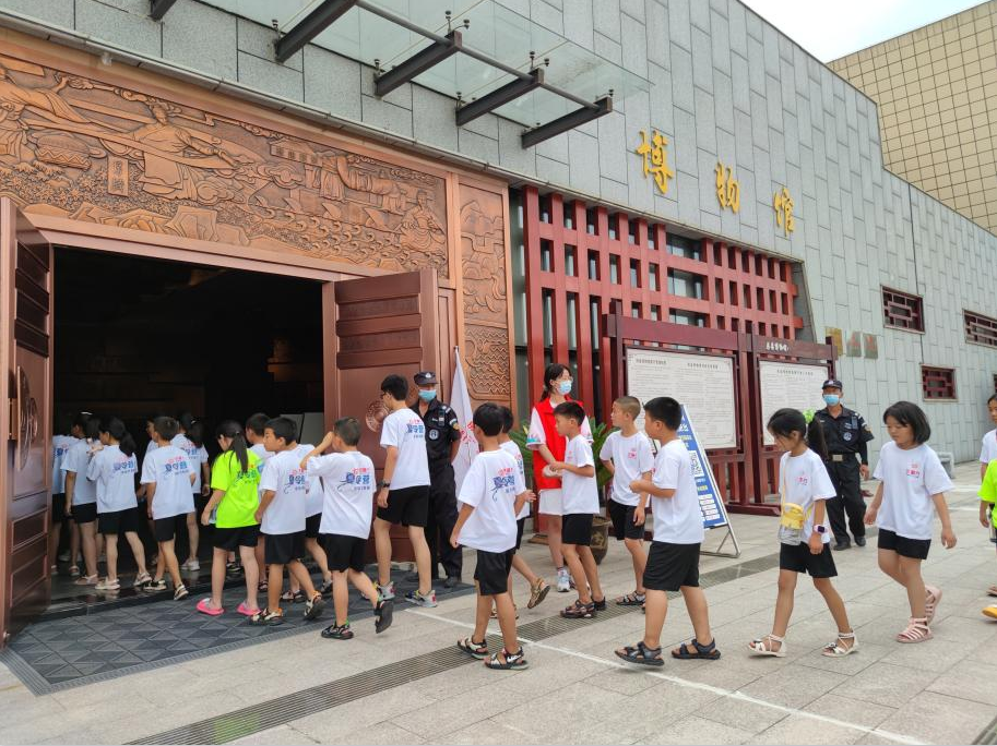 房陵文化 浸潤多彩童年：山區留守兒童走進房縣博物館