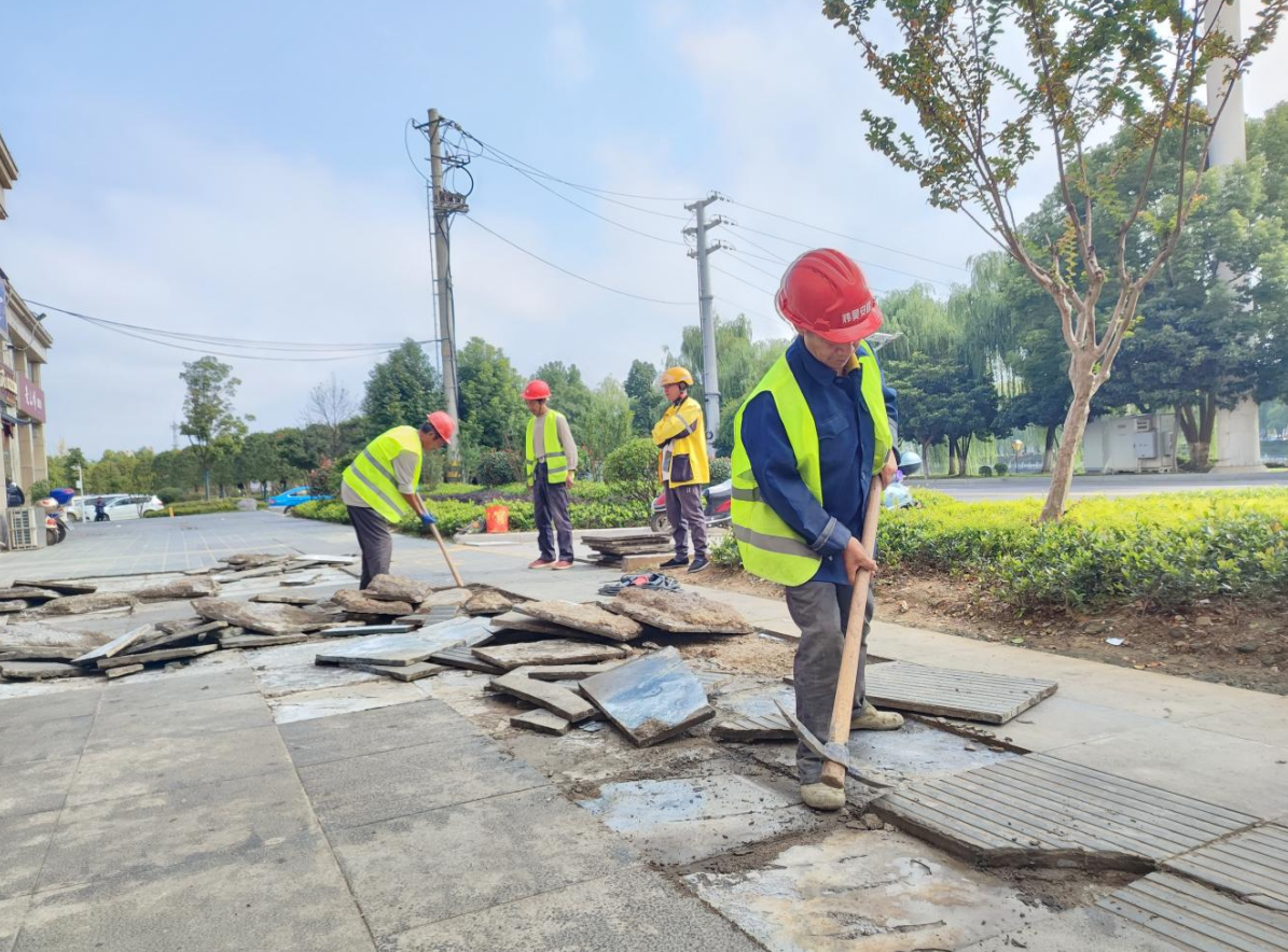房縣鑫茂水利：助力文明城市創建 彰顯國企責任擔當