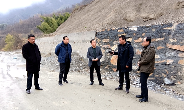 房縣交通運輸局：加快推進中寶路工程建設
