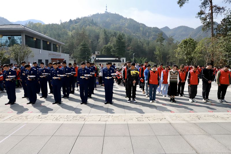 縣消防救援大隊：清明祭英烈 哀思悼英魂