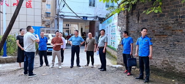 我縣舉行涼水泉路綜合整治現場會