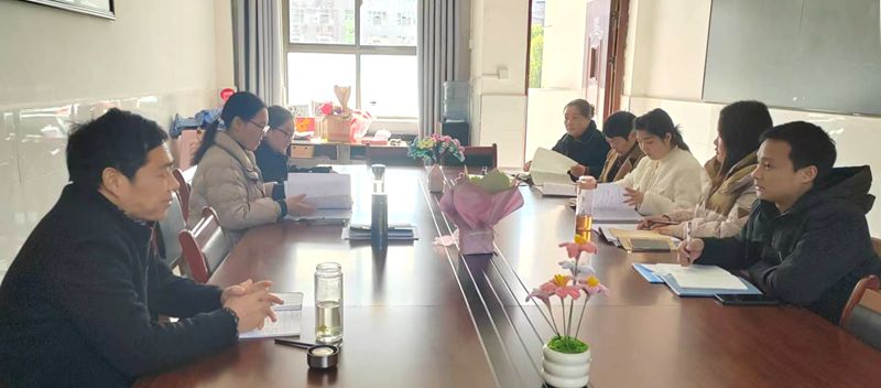 大木初中：教師結對幫扶 攜手共同成長