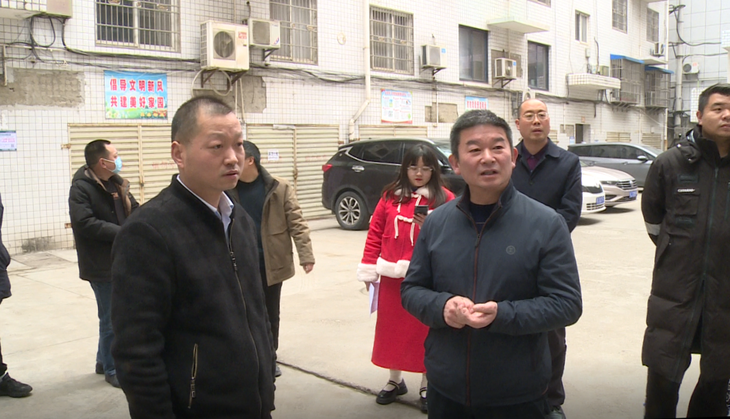 房縣對(duì)文明城市創(chuàng)建工作開(kāi)展聯(lián)合督查
