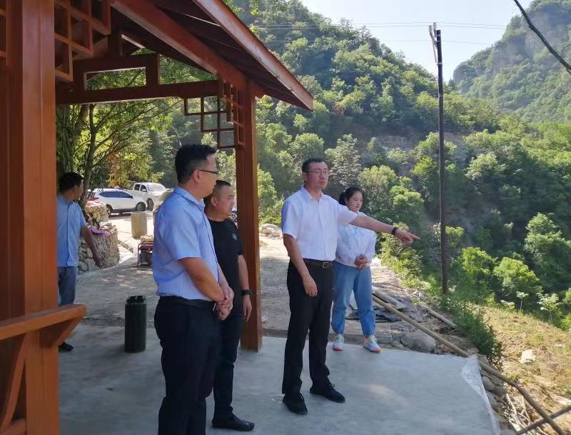 王斌深入萬峪河鄉(xiāng)開展“下基層察民情解民憂暖民心”實(shí)踐活動